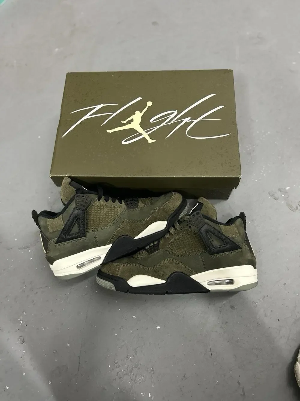 Size 8.5 - Jordan 4 SE Retro Low Craft - Olive